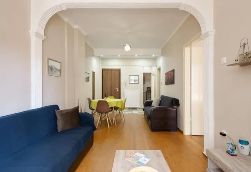 Private Pristine Balcony Home- Heart Of The Center Szaloniki Kültér fotó