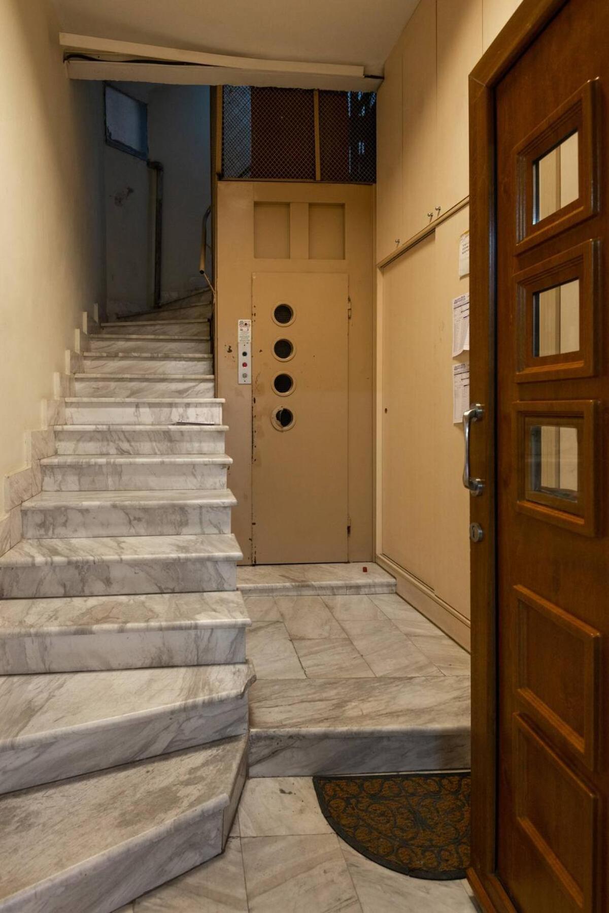 Private Pristine Balcony Home- Heart Of The Center Szaloniki Kültér fotó
